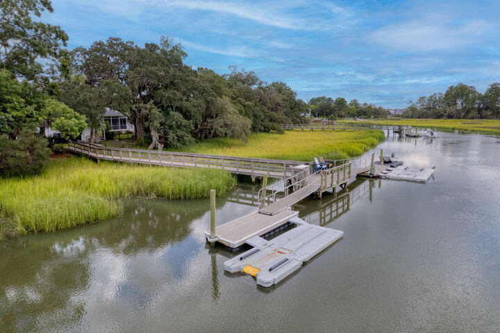 Property Photo:  178 Beresford Creek Street  SC 29492 