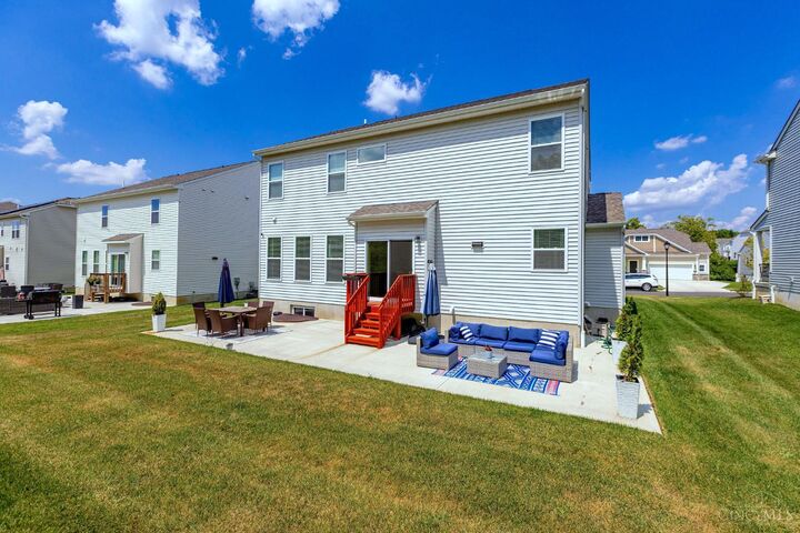 Property Photo: 11916 Abbeytown Drive OH 45251