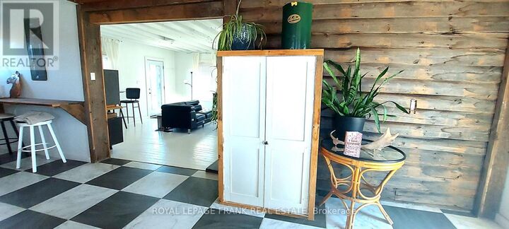 Property Photo:  83 Store Street  ON K0K 3J0 