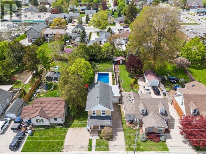 Photo de la propriété:  169 Andrew Street  ON N0M 1S2 
