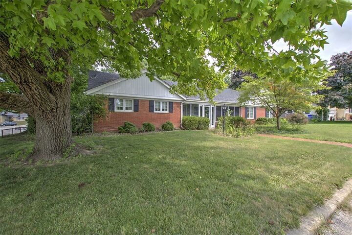 Property Photo: 612 W Karen Drive IL 62526