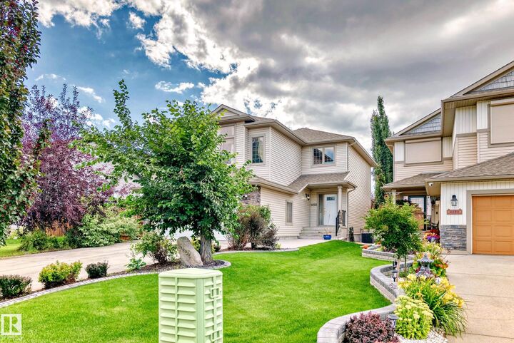Property Photo: 4022 45 Street AB T7Z 0B4