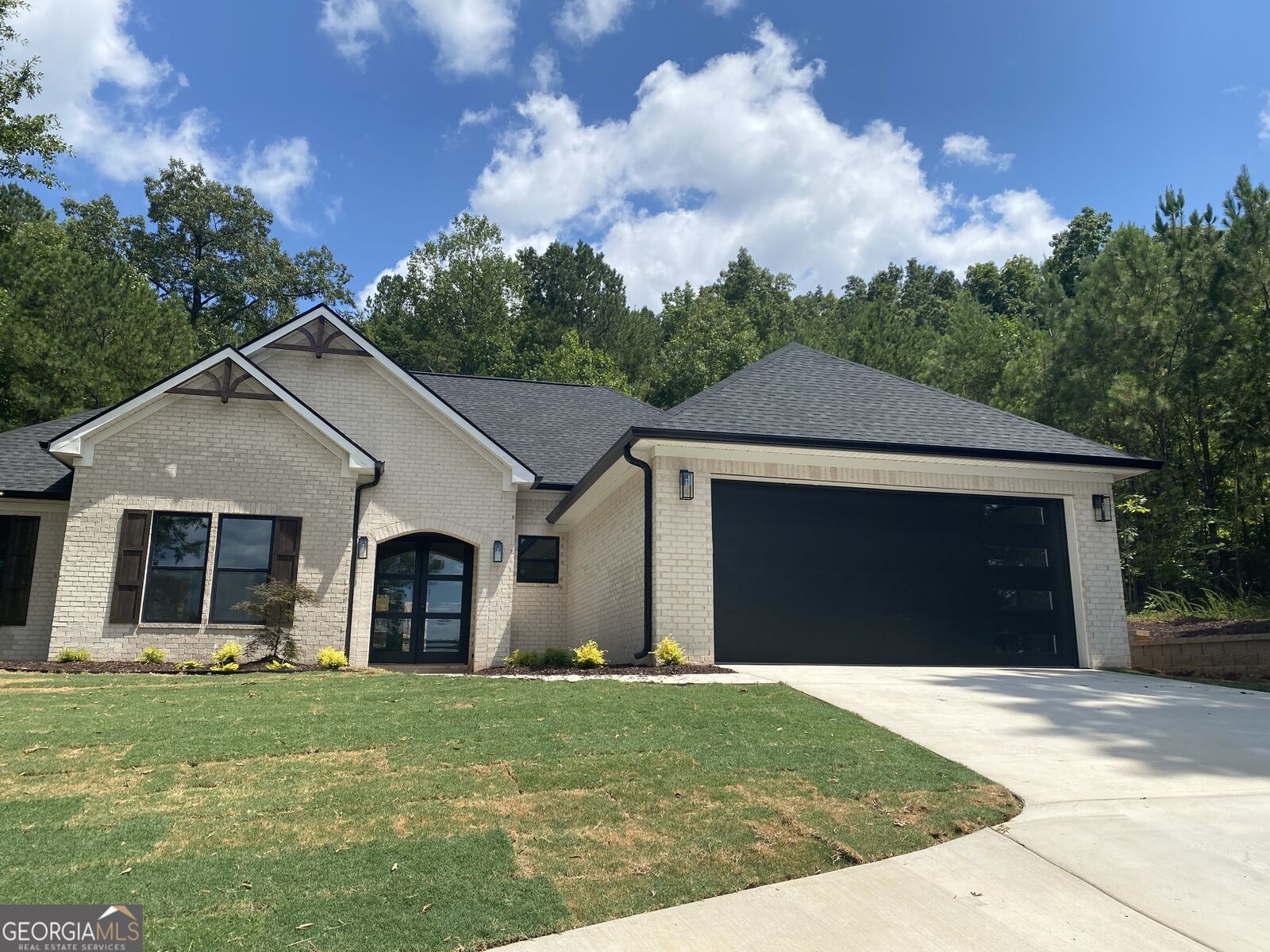 Property Photo: 4 Club View Drive SE GA 30161