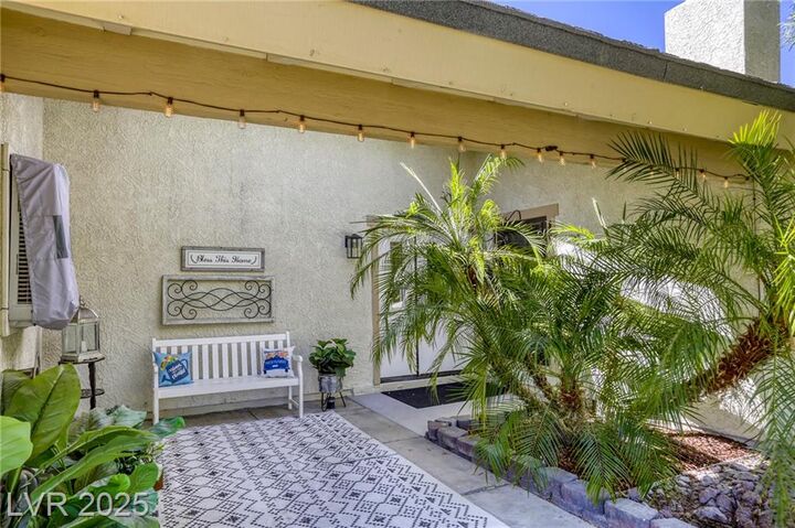 Property Photo:  5705 Pearldrop Avenue  NV 89107 
