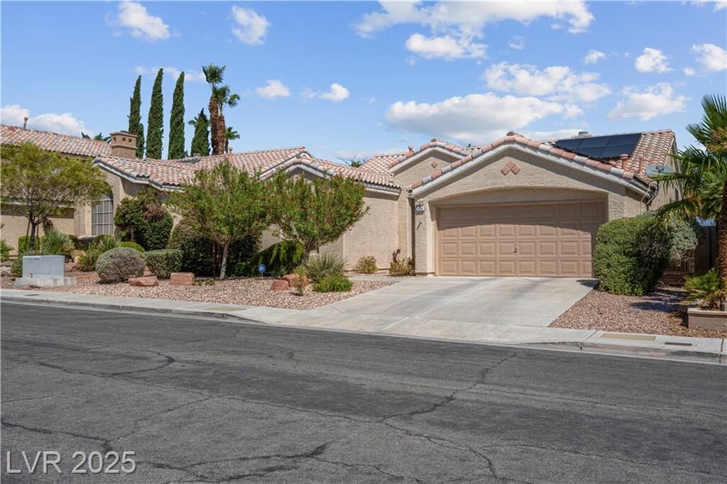 Property Photo: 9260 Spruce Mountain Way NV 89134