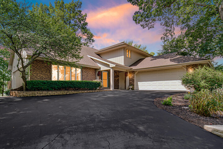 Property Photo: 418 Wessex Road IN 46385