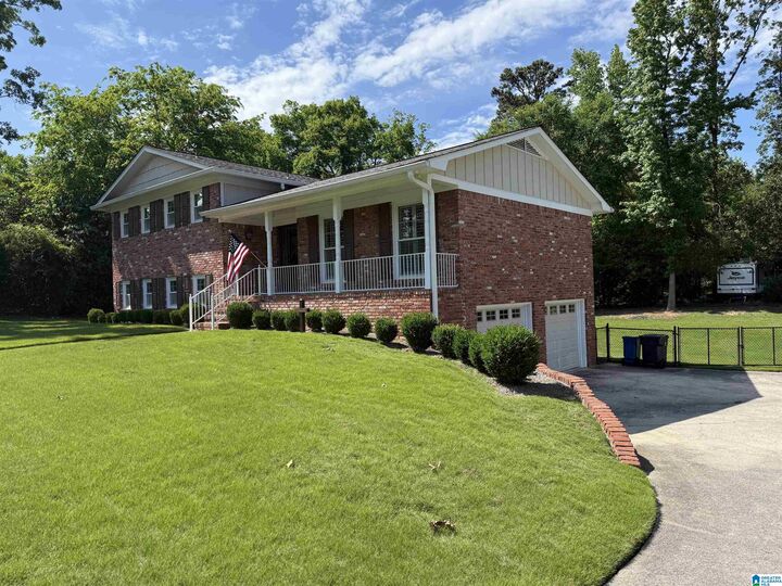 Property Photo:  2613 Swiss Lane  AL 35226 