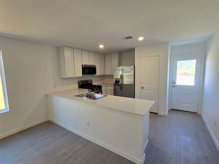 Property Photo: 9031 Rose Pelican Lane TX 77521