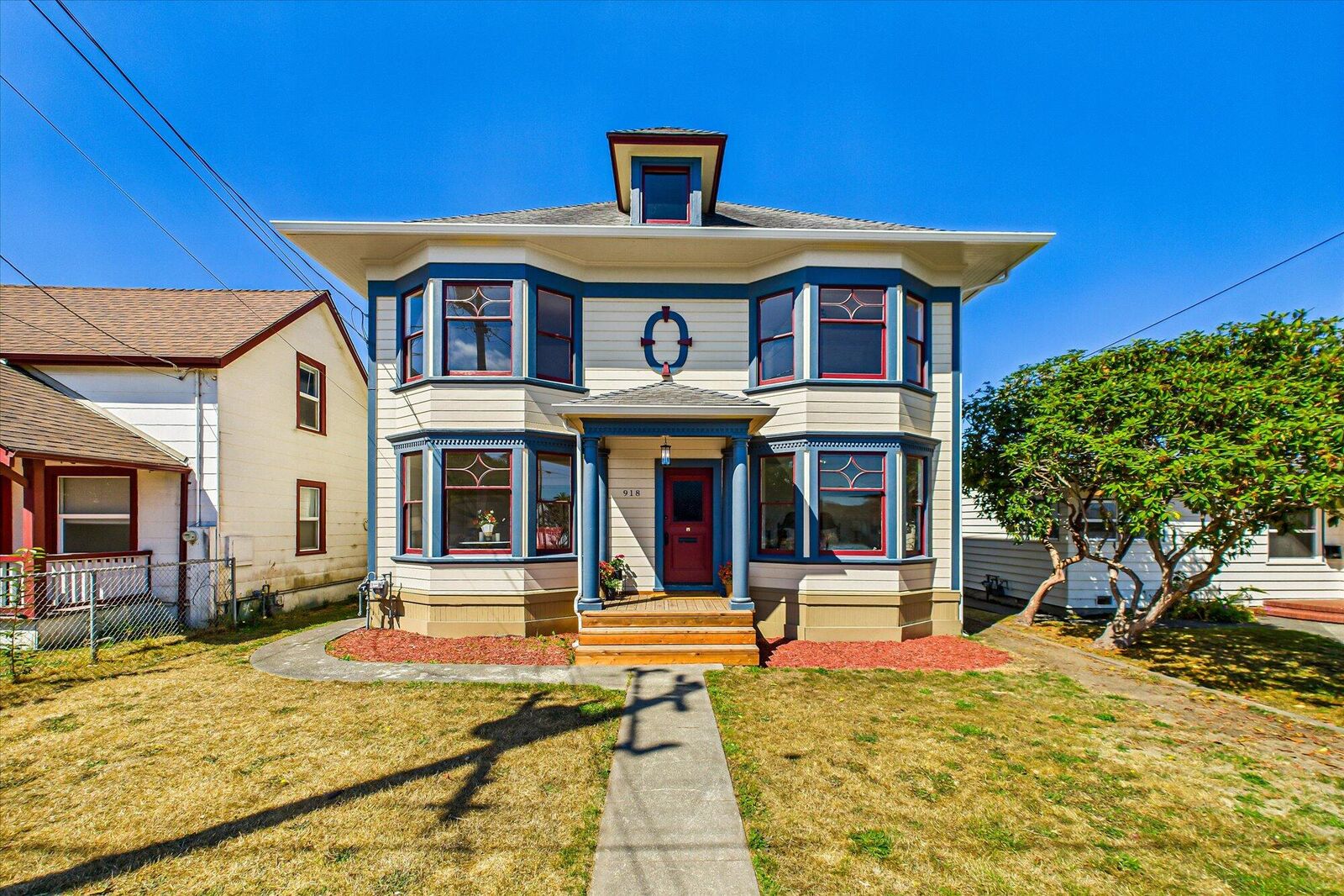 Property Photo:  918 J Street  CA 95501 