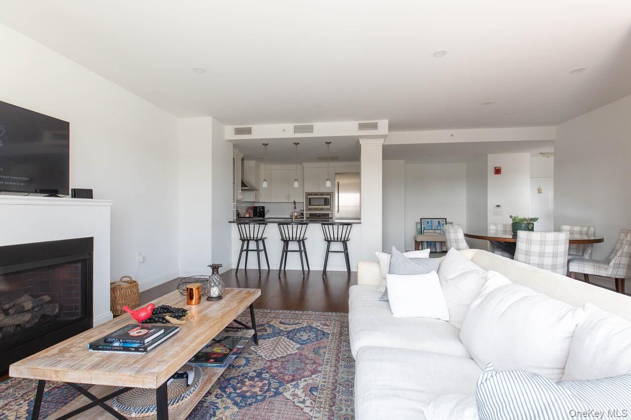 Property Photo:  10 Byron Place 803  NY 10538 