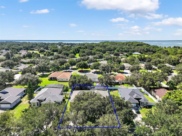 Property Photo:  12906 Scout Court  FL 32735 