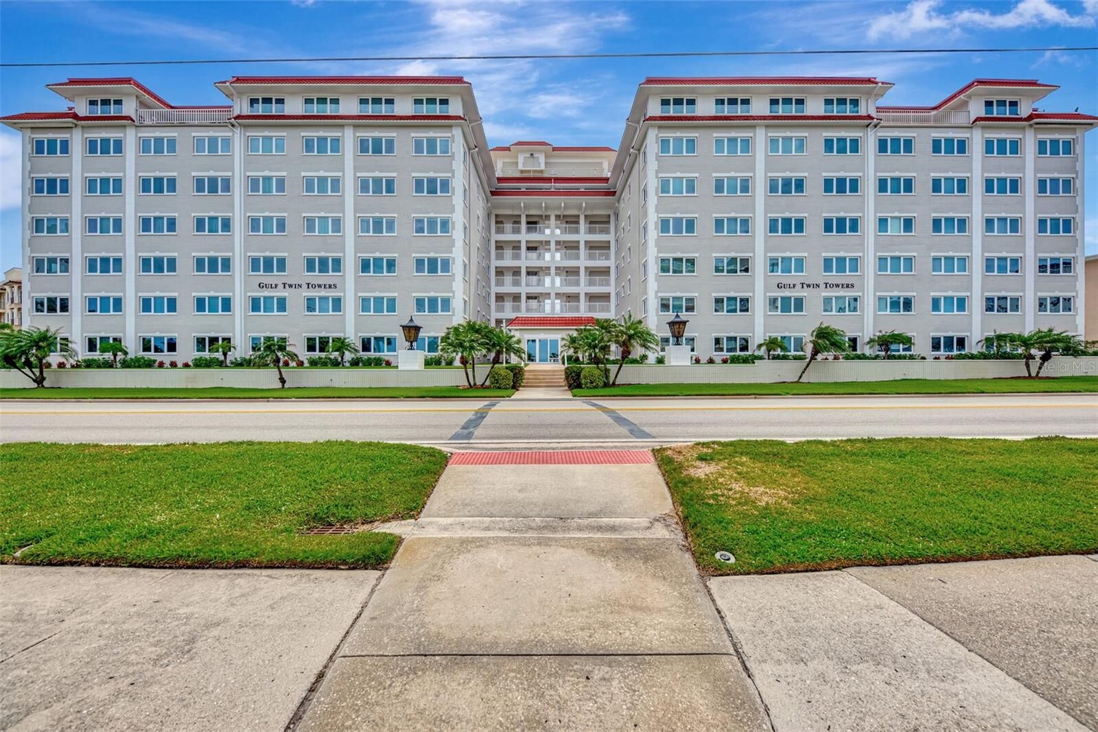 Property Photo:  500 The Esplanade N 308  FL 34285 