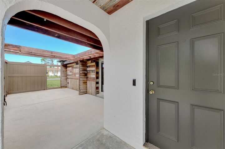 Property Photo:  1630 Porpoise Road  FL 34293 