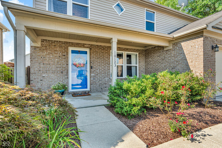 Property Photo: 10123 Morning Light Drive IN 46123