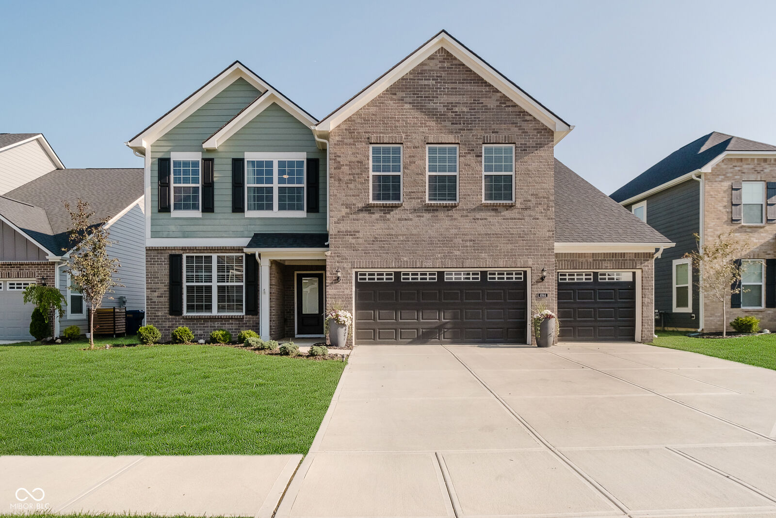 Property Photo:  6944 Oakcrest Drive  IN 46055 
