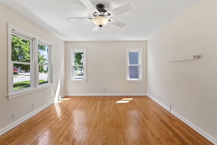 Property Photo:  3989 S Pine Ave  WI 53207 
