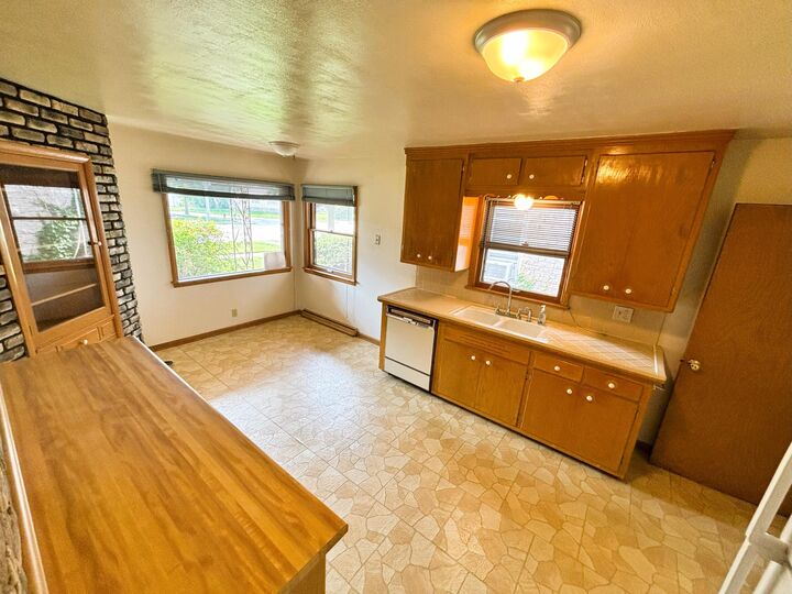 Property Photo: 3387 S Howell Ave WI 53207