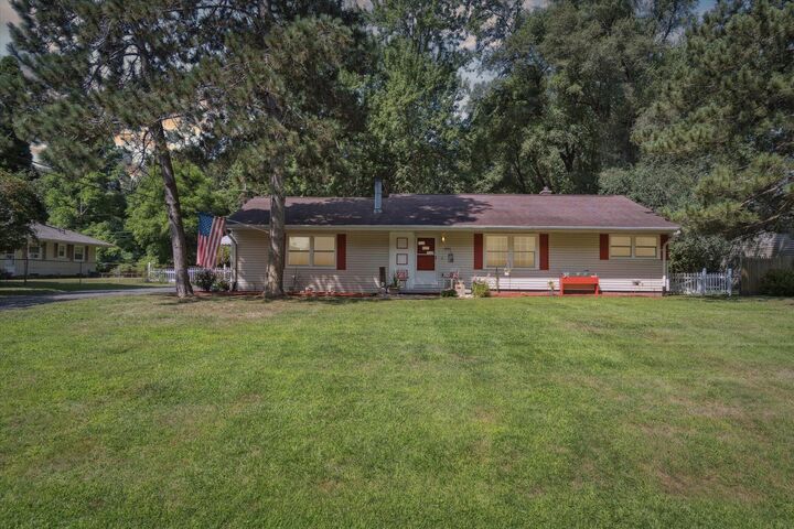 4246 Huntington Drive  Jackson MI 49203 photo