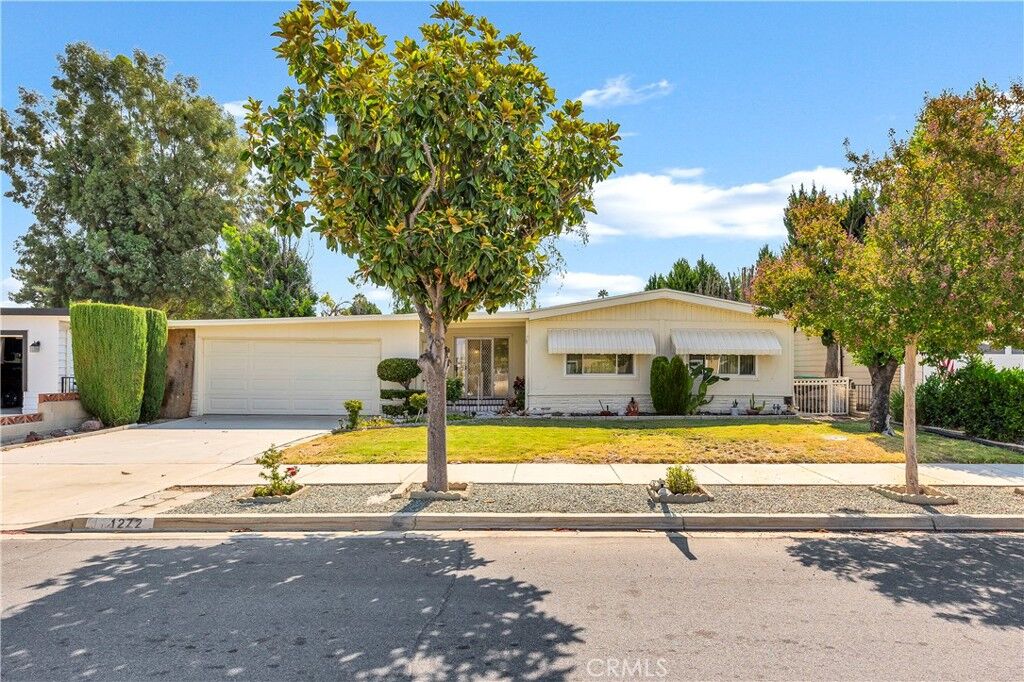 Property Photo:  1272 Brentwood Way  CA 92545 