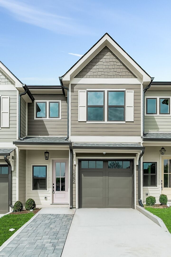 Property Photo: 1206 Valerie Lane 74 TN 37211