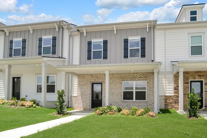 Property Photo: 348 Canonbury Dr TN 37087