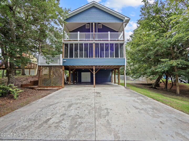 136 Pinewood Place  Emerald Isle NC 28594 photo