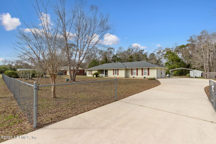 Property Photo: 37069 Lee Street FL 32046