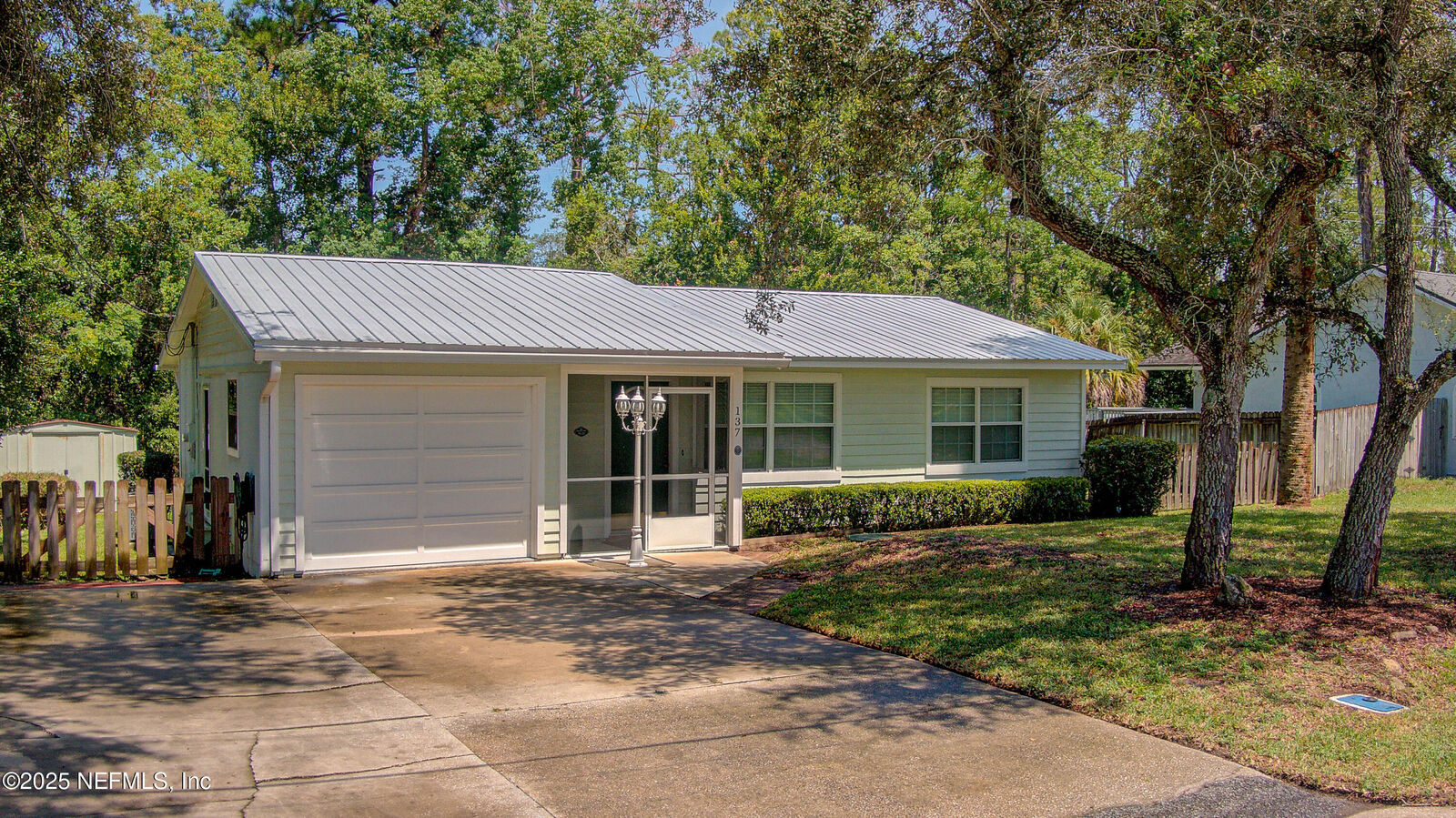 Property Photo:  137 Segovia Road  FL 32086 