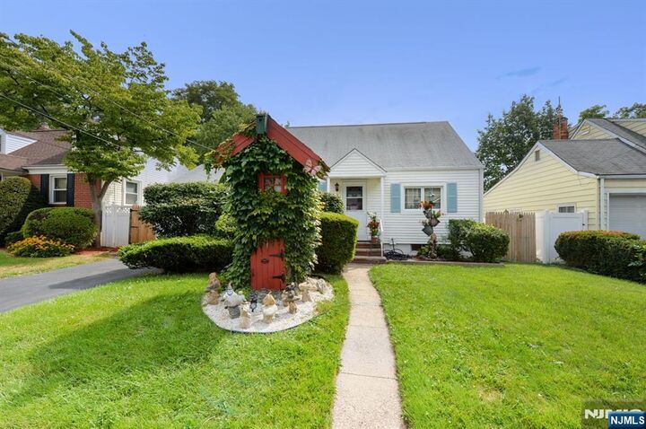 Property Photo:  17 S Paula Drive  NJ 07621 