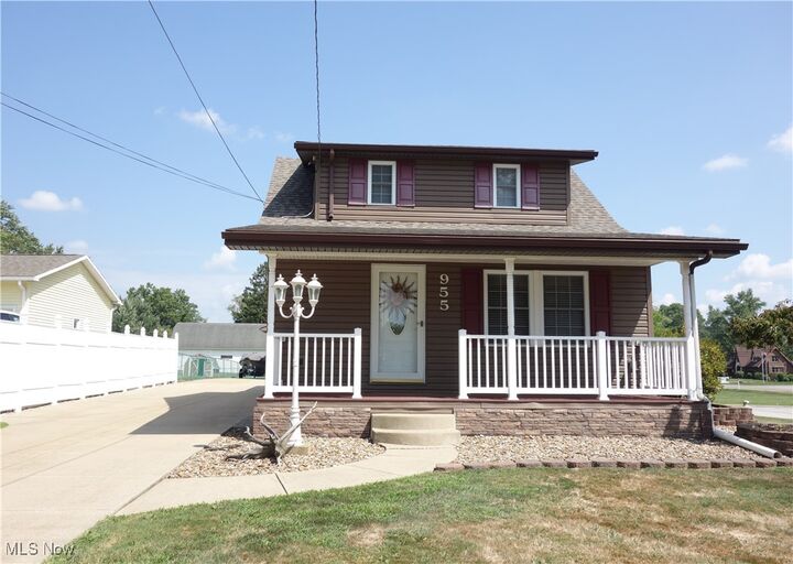 Property Photo: 955 Center Road OH 44216