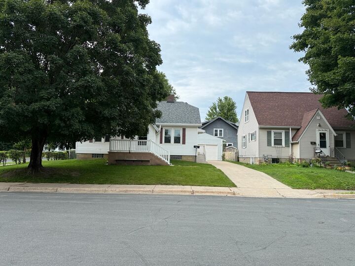 Property Photo:  317 W Grant Street  MN 55975 
