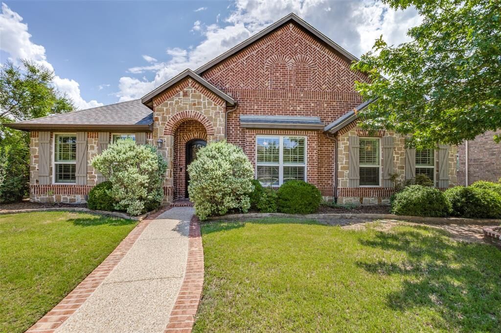 Property Photo: 13086 Early Wood Drive TX 75035