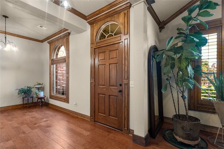 Property Photo:  903 SW Edinburgh Avenue  AR 72713 
