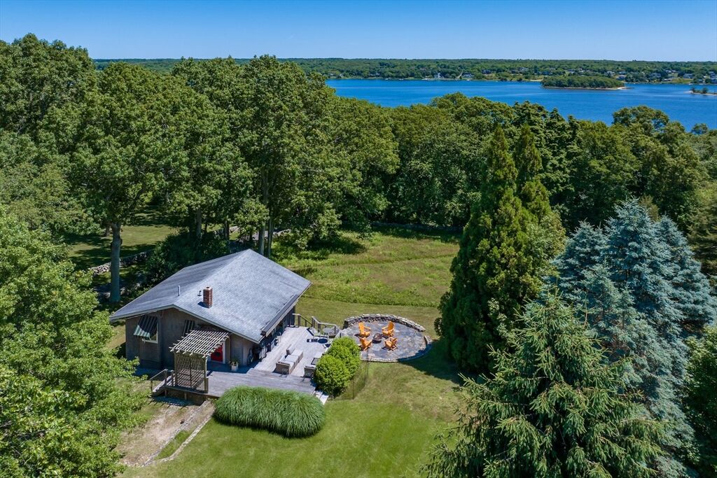 Property Photo:  1404 Drift Road  MA 02790 