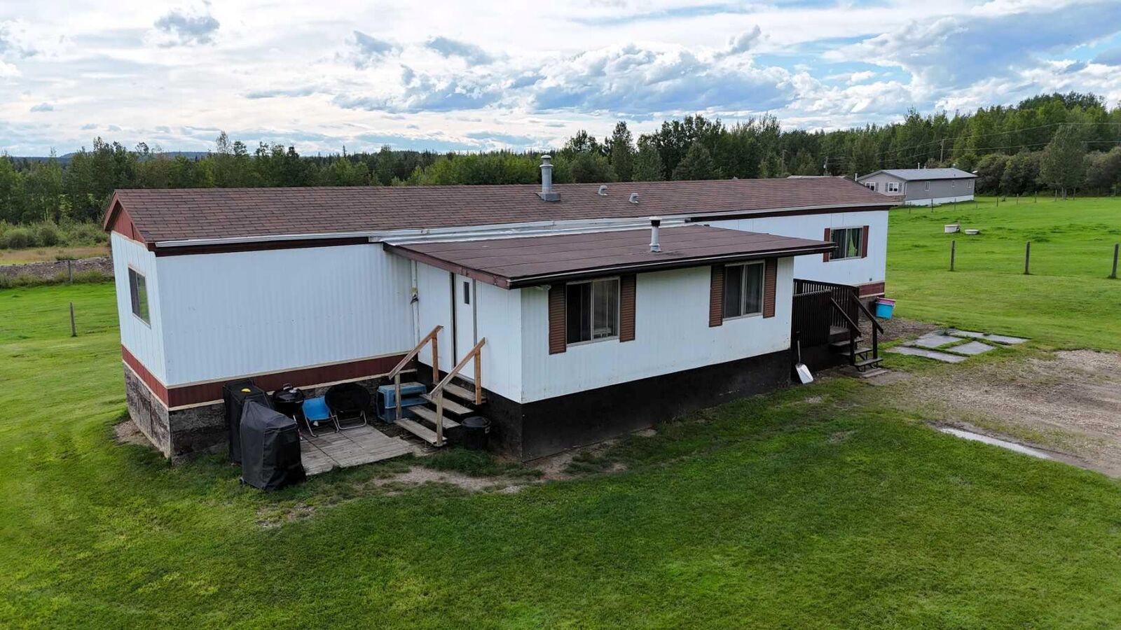 Property Photo:  53416 Range Road 175  AB T7E 3L7 