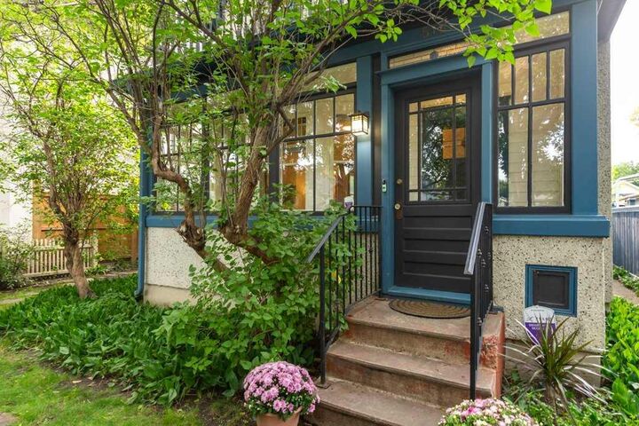 Property Photo:  515 8 Street NE  AB T2E 4H1 
