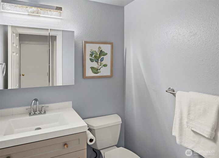 Property Photo:  15126 NE 67th Place  WA 98052 