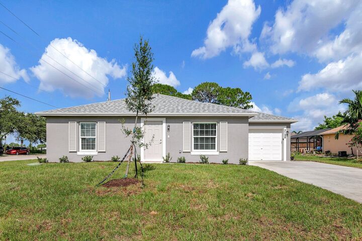 Property Photo:  329 SW Ridgecrest Drive  FL 34953 