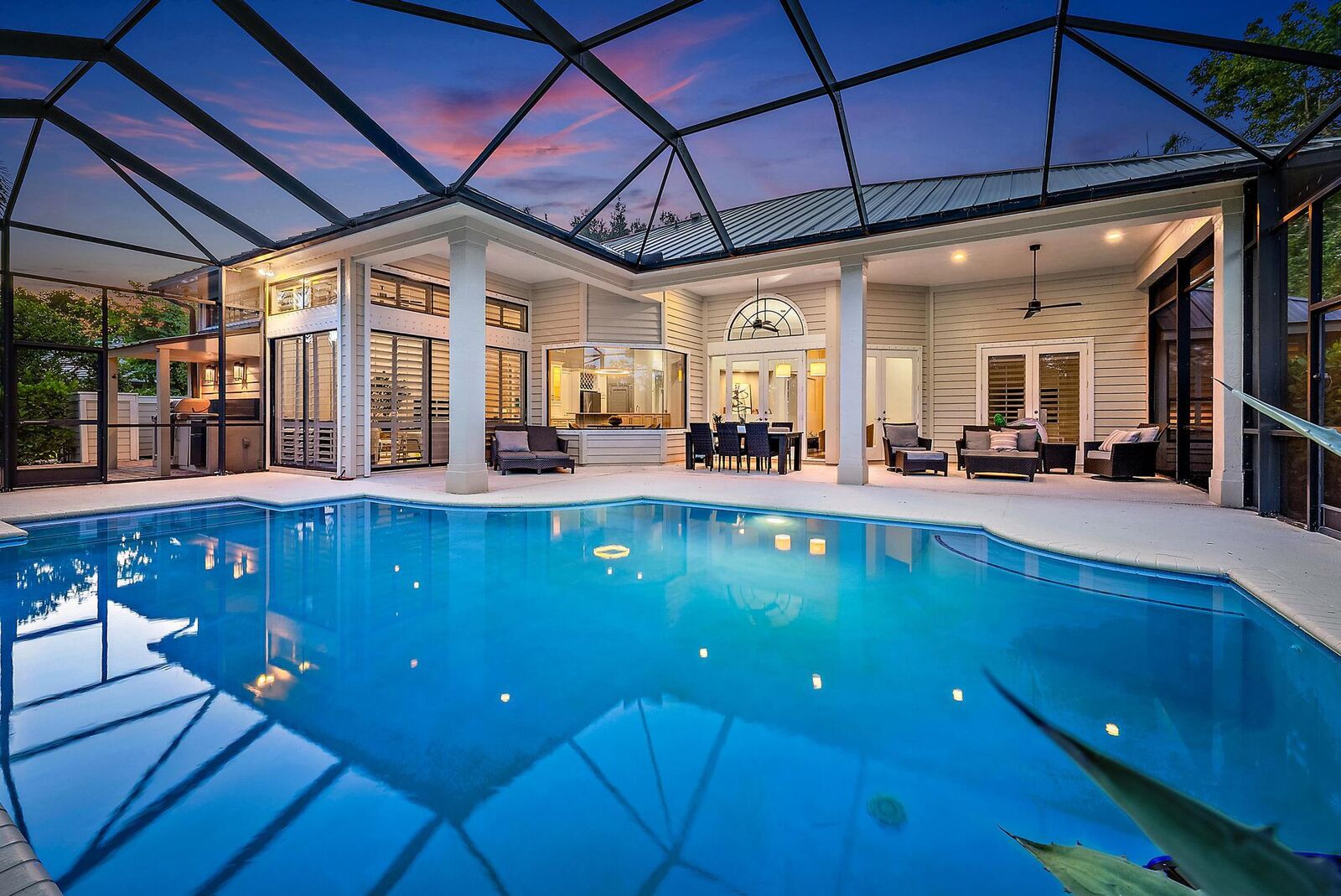 Property Photo: 1550 SW Saint Andrews Drive FL 34990