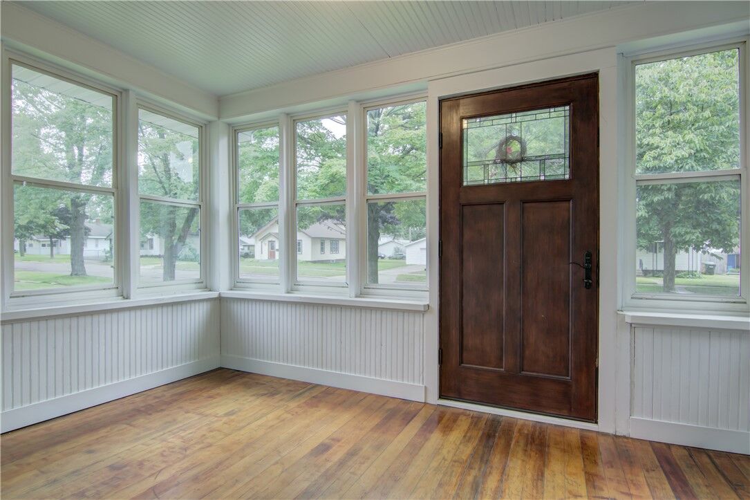 Property Photo: 621 Maple Street WI 54729