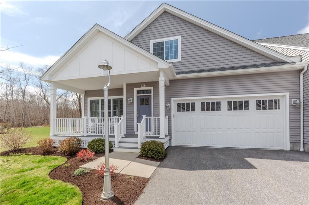 Property Photo:  200 Wickford Court  RI 02852 