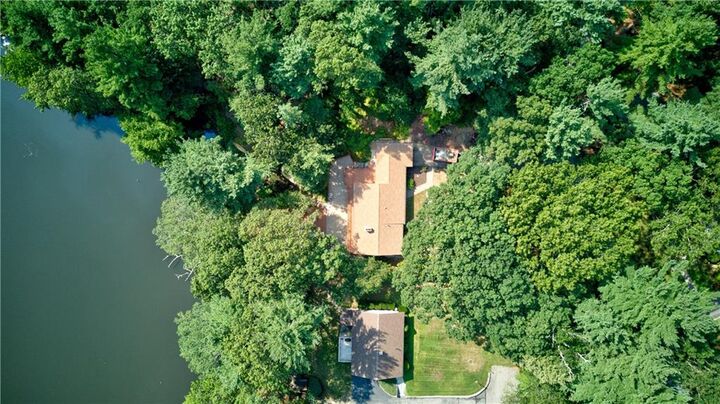 Property Photo:  6 Pine Lane  RI 02919 