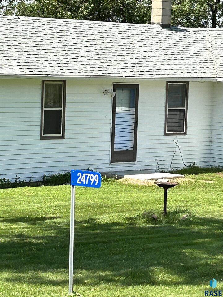 Property Photo:  24799 457th Ave  SD 57018 