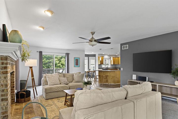 Property Photo:  1808 Eastwood Drive  WI 53589 