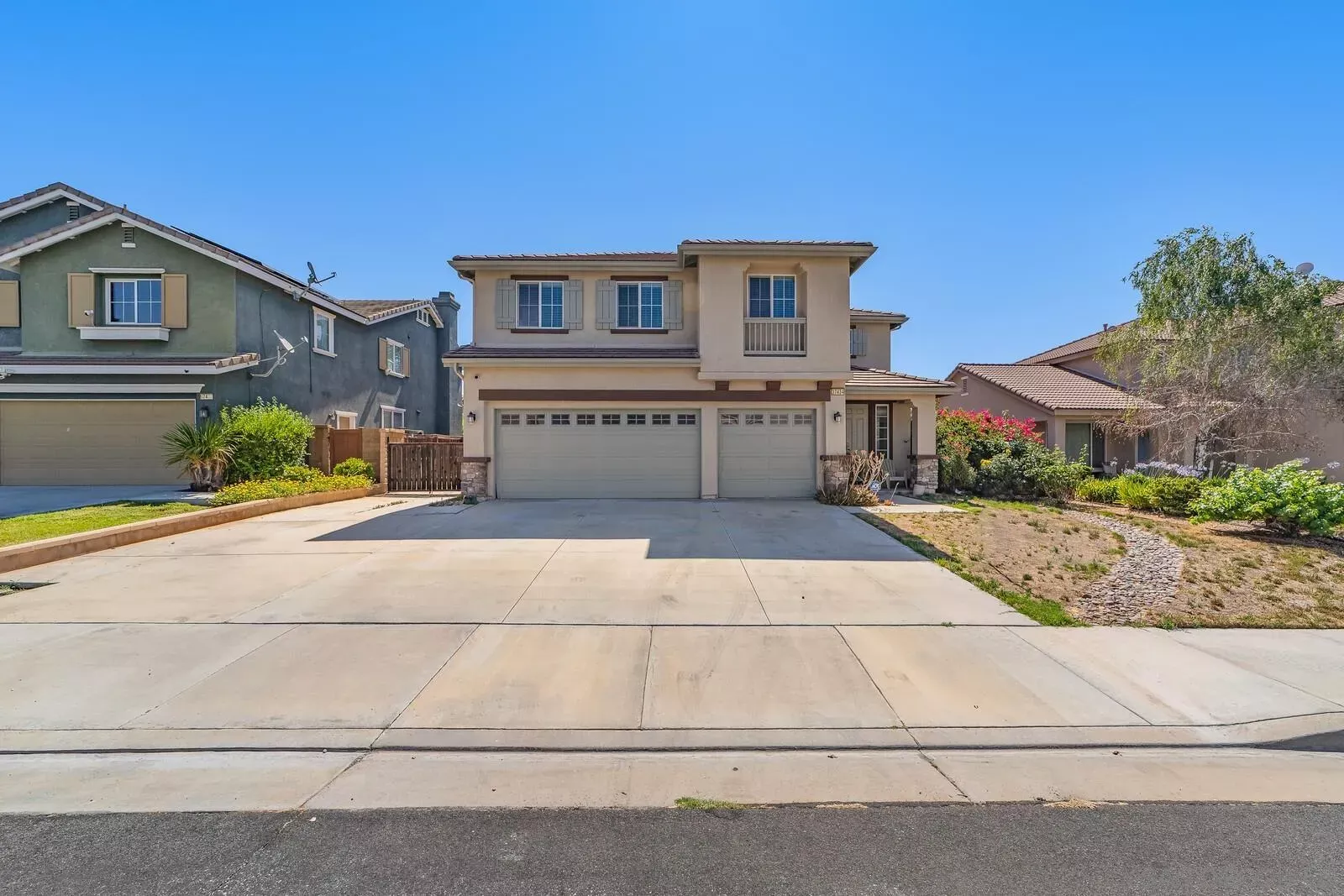 Property Photo: 37434 Lumiere Avenue CA 92563