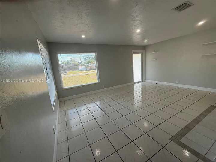 Property Photo:  6218 Rodman St  FL 33023 