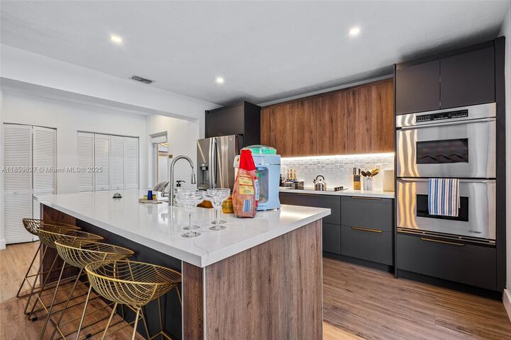 Property Photo:  2263 SW 21st St 0  FL 33145 