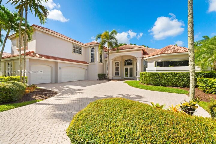 Property Photo: 2438 Poinciana Ct FL 33327
