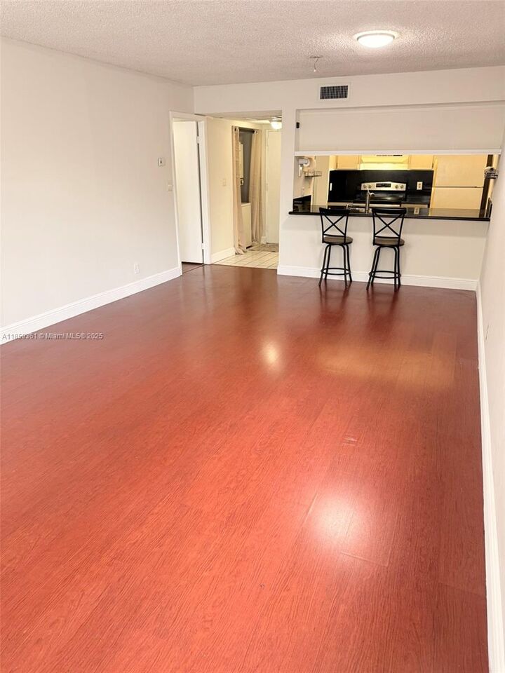 Property Photo:  8160 Geneva Ct 205  FL 33166 