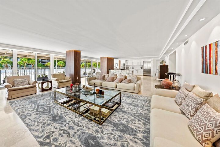 600 Grapetree Dr 3bs  Key Biscayne FL 33149 photo